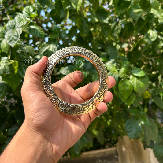 Brass Handengraved Without Spikes